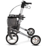 Topro Olympos ATR rollator sedd från sidan med shoppingväska