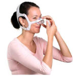 CPAP-mask med knärör och flexibel kort slang