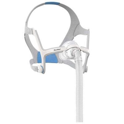 Näsmask AirFit N20 från Resmed – CPAP-mask utan pannstöd med grå plyschram och magnetclips vid sömnapné Näsmask AirFit N20 från Resmed – CPAP-mask utan pannstöd med grå plyschram och magnetclips vid sömnapné