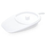 Vitility Sängbäcken Med Lock – vitt plast-sängbäcken med sluttande front och handtag