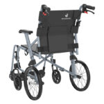 Rullstol ICON 35 LX Transport bakifrån med Rehasense-logotyp och röda bromsspakar