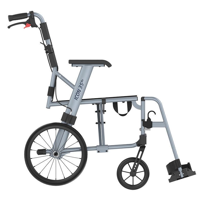 Transportrullstol ICON 35 från sidan med krysskonstruktion och svängbart benstöd