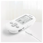 Yuwell SDP-330 liggande med USB-laddkabel