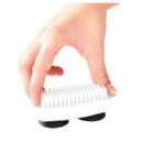 Borsten fastsatt på handfat med sugkoppar