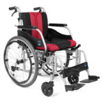 Timago Premium Tim rullstol i röd sedd framifrån