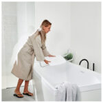 LM badkarssits monterad på badkar