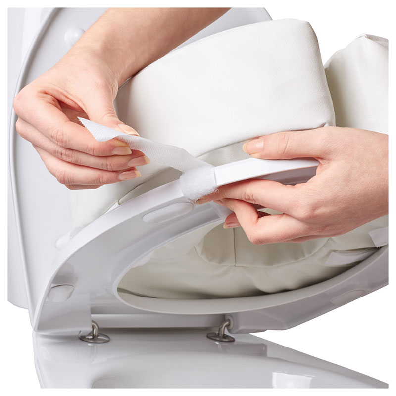 Avtagbart kardborrfäste på Vitility mjuka toalettkudde