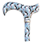 Närbild av derbyhandtag med lunnefåglar och kromkrage