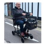Grövre terrängdäck med mönstrad slityta för elscooter