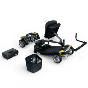 eFOLDi Cliq elscooter isärplockad i sina delar – sits, drivenhet med bakhjul, chassi, batteri, styrkorg och armstöd redo att packas i bilen
