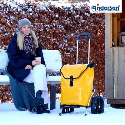 Andersen Royal Shopper shoppingvagn med stora hjul och gul Ortlieb-väska – hos Käpprätt